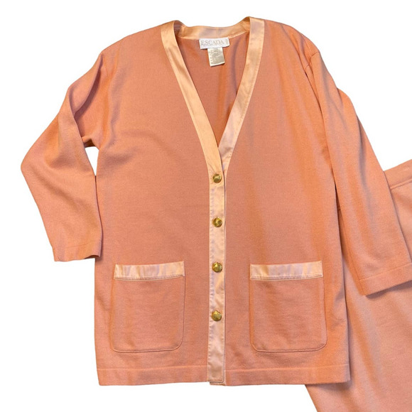 Vintage 80s Escada Preppy Peach Wool Button Down Cardigan Sweater 40 - Picture 2 of 5